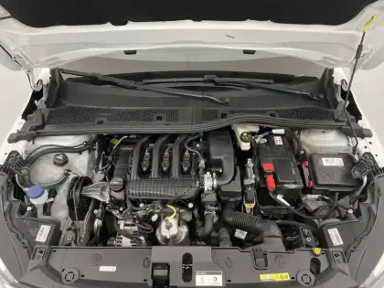 Photo 20 Peugeot 208  PureTech 75 S&S BVM5
