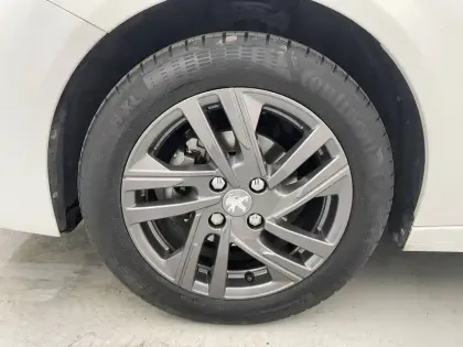 Photo 16 Peugeot 208  PureTech 75 S&S BVM5