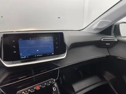 Photo 27 Peugeot 208  PureTech 75 S&S BVM5