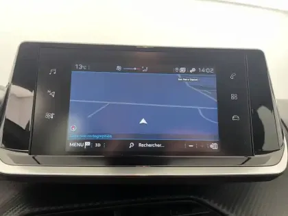 Photo 19 Peugeot 208  PureTech 75 S&S BVM5