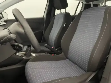 Photo 13 Peugeot 208  PureTech 75 S&S BVM5