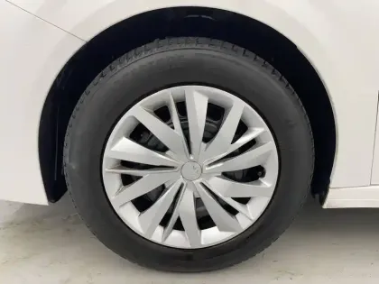 Photo 16 Peugeot 208  PureTech 75 S&S BVM5