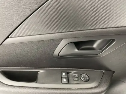 Photo 26 Peugeot 208  PureTech 75 S&S BVM5