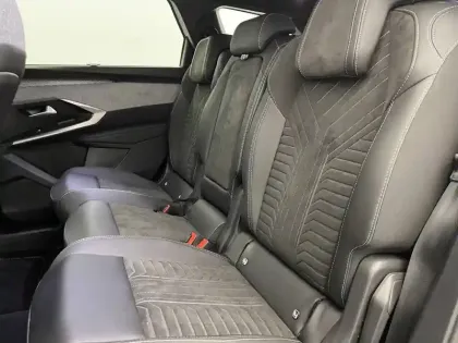 Photo 14 Peugeot 5008  Hybrid 145 e-DCS6