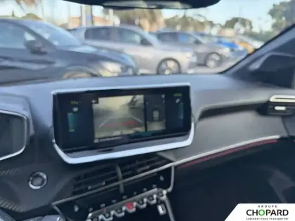 Photo 13 Peugeot 208  Electrique 50 kWh 136ch