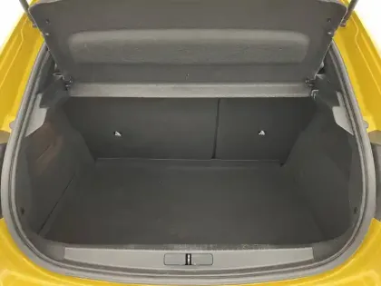 Photo 12 Peugeot 208  Electrique 50 kWh 136ch