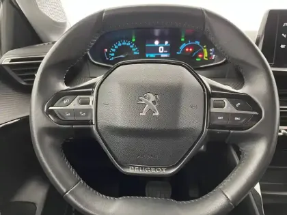 Photo 22 Peugeot 208  Electrique 50 kWh 136ch