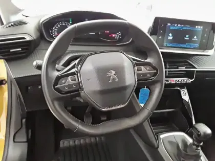 Photo 48 Peugeot 208  PureTech 100 S&S BVM6