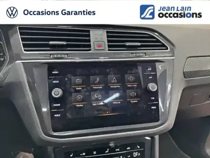 Photo 16 Volkswagen Tiguan  2.0 TDI 150ch DSG7