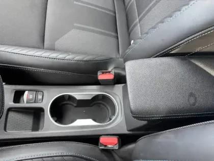 Photo 117 Renault Captur  E-Tech full hybrid 145 ch