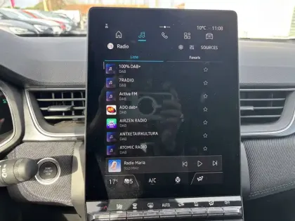 Photo 31 Renault Captur  E-Tech full hybrid 145 ch