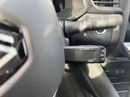 Photo 29 Renault Captur  E-Tech full hybrid 145 ch