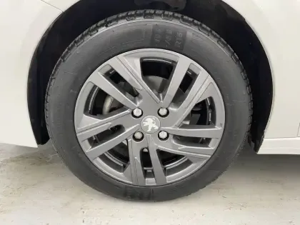 Photo 80 Peugeot 208  PureTech 75 S&S BVM5