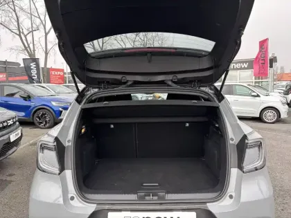 Photo 16 Renault Captur  E-Tech full hybrid 145 ch