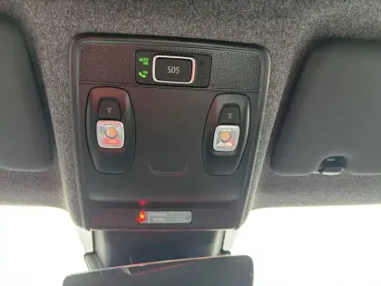 Photo 31 Renault Captur  E-Tech full hybrid 145 ch