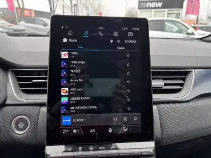 Photo 73 Renault Captur  E-Tech full hybrid 145 ch