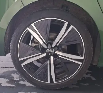 Photo 17 Peugeot 308  PureTech 130ch S&S EAT8