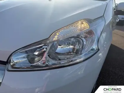 Photo 88 Peugeot 208  AFFAIRE BLUEHDI 100 S&S BVM5