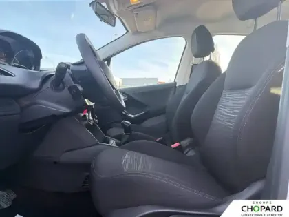 Photo 43 Peugeot 208  AFFAIRE BLUEHDI 100 S&S BVM5