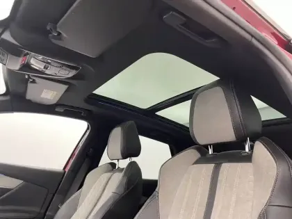 Photo 91 Peugeot 3008  Hybrid 225 e-EAT8