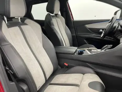 Photo 28 Peugeot 3008  Hybrid 225 e-EAT8