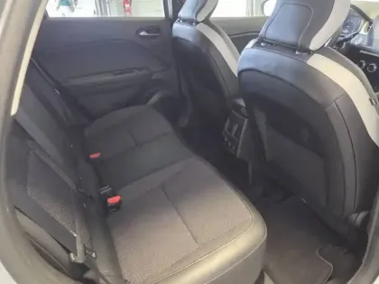 Photo 15 Renault Captur  TCe 140 EDC - 21