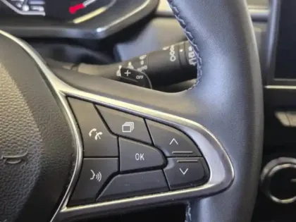 Photo 35 Renault Captur  TCe 140 EDC - 21