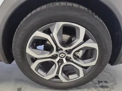 Photo 19 Renault Captur  TCe 140 EDC - 21