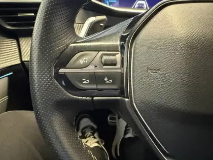 Photo 25 Peugeot 208  PureTech 130 S&S EAT8