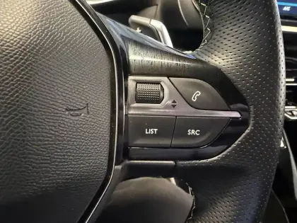 Photo 26 Peugeot 208  PureTech 130 S&S EAT8