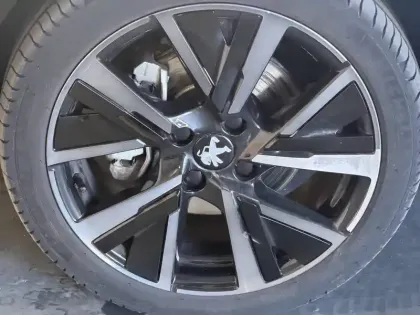 Photo 7 Peugeot 208  PureTech 130 S&S EAT8