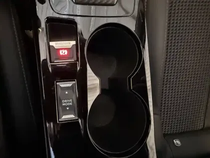 Photo 23 Peugeot 208  PureTech 130 S&S EAT8