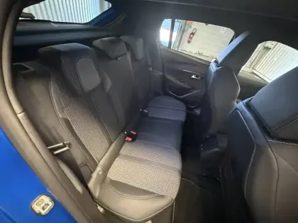 Photo 16 Peugeot 208  PureTech 130 S&S EAT8