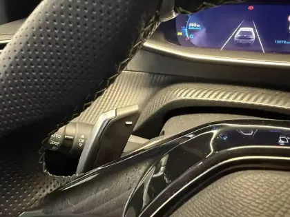 Photo 30 Peugeot 208  PureTech 130 S&S EAT8