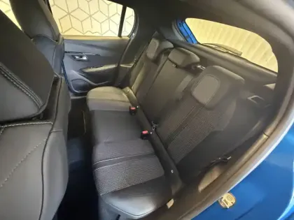 Photo 13 Peugeot 208  PureTech 130 S&S EAT8