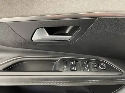 Photo 31 Peugeot 3008  BlueHDi 130ch S&S EAT8