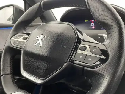 Photo 28 Peugeot 3008  BlueHDi 130ch S&S EAT8