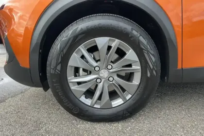 Photo 25 Peugeot 2008  PureTech 100 S&S BVM6