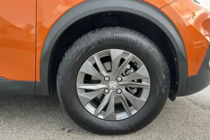 Photo 26 Peugeot 2008  PureTech 100 S&S BVM6