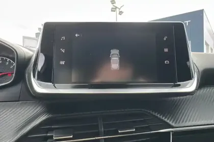 Photo 23 Peugeot 2008  PureTech 100 S&S BVM6