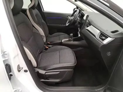 Photo 22 Renault Captur  E-Tech full hybrid 145