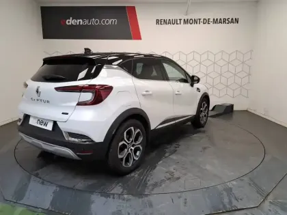 Photo 46 Renault Captur  E-Tech full hybrid 145