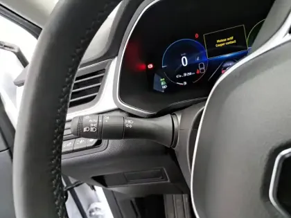 Photo 27 Renault Captur  E-Tech full hybrid 145