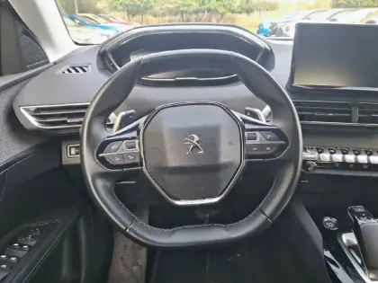 Photo 8 Peugeot 3008  Hybrid 225 e-EAT8