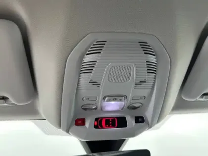 Photo 53 Peugeot 3008  Hybrid 225 e-EAT8