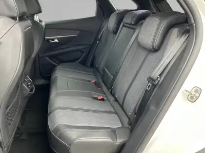 Photo 31 Peugeot 3008  Hybrid 225 e-EAT8