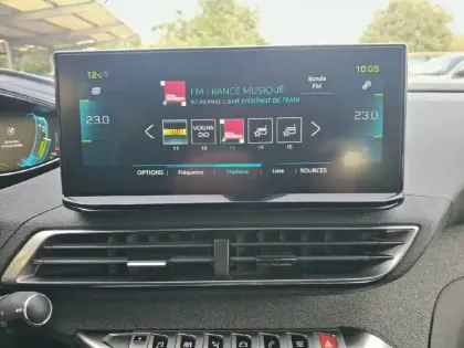 Photo 14 Peugeot 3008  Hybrid 225 e-EAT8