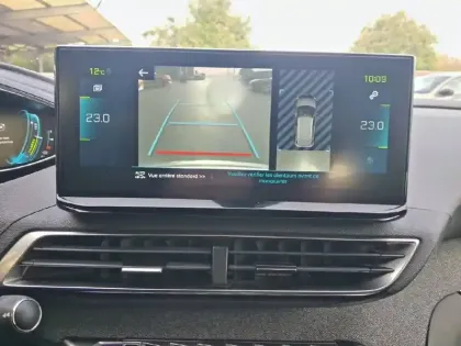 Photo 17 Peugeot 3008  Hybrid 225 e-EAT8