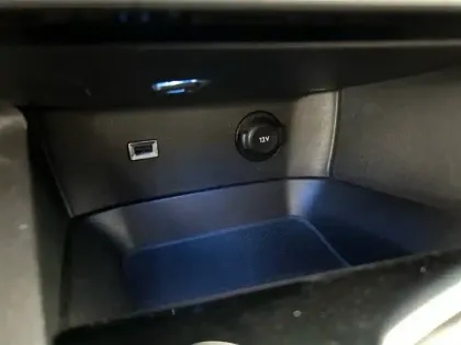 Photo 41 Peugeot 3008  Hybrid 225 e-EAT8