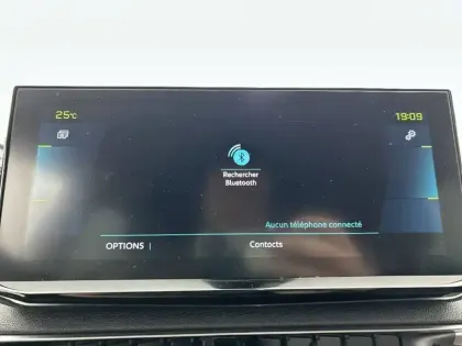 Photo 52 Peugeot 3008  Hybrid 225 e-EAT8